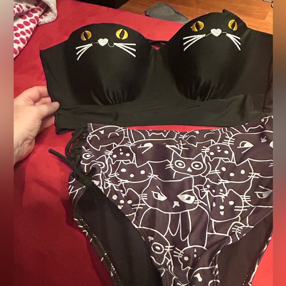 Kitschy cat swimsuit XXL. Never worn. - Picture 1 of 7